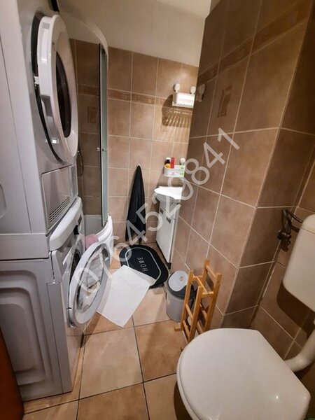 Titan, Aleea Barajul Sadului, la 8 minute metrou Titan, renovat.